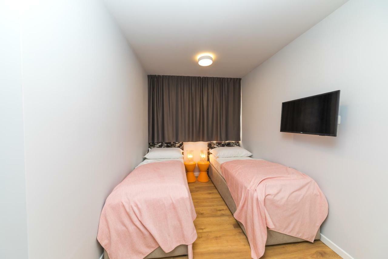 Glow Luxury Apartment With Terrace And Jacuzzi Сплит Екстериор снимка