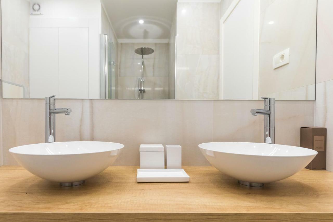 Glow Luxury Apartment With Terrace And Jacuzzi Сплит Екстериор снимка