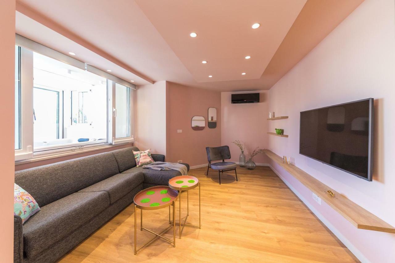 Glow Luxury Apartment With Terrace And Jacuzzi Сплит Екстериор снимка